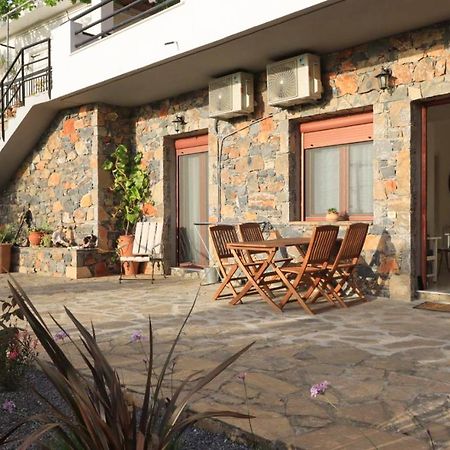 Comfortable Apartment With Garden - Casa Con Vista Havania Zewnętrze zdjęcie